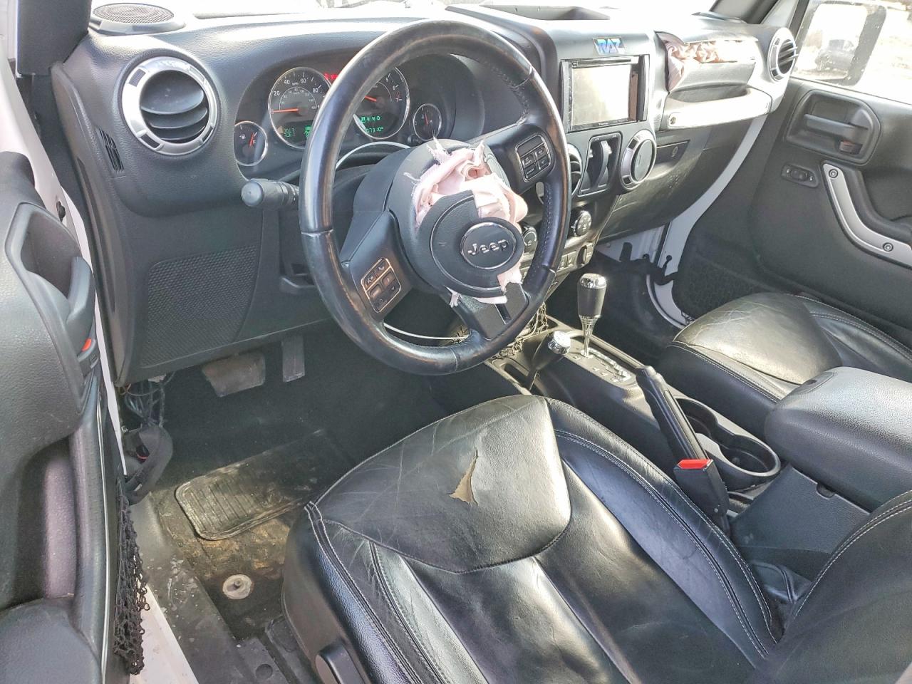 Jeep Wrangler Sahara