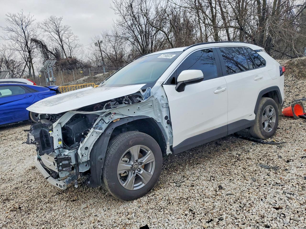 Salvage Toyota RAV4 Image