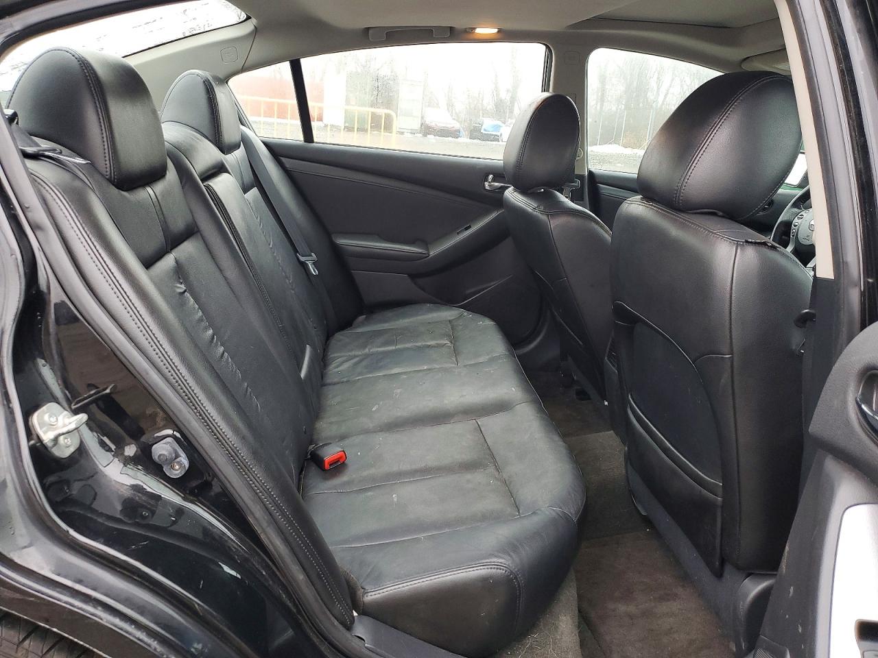 Nissan Altima Base