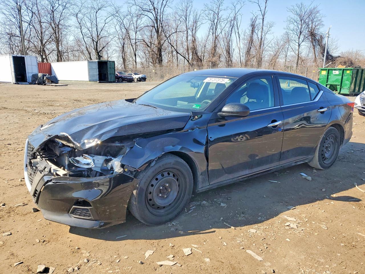 Salvage Nissan Altima Image