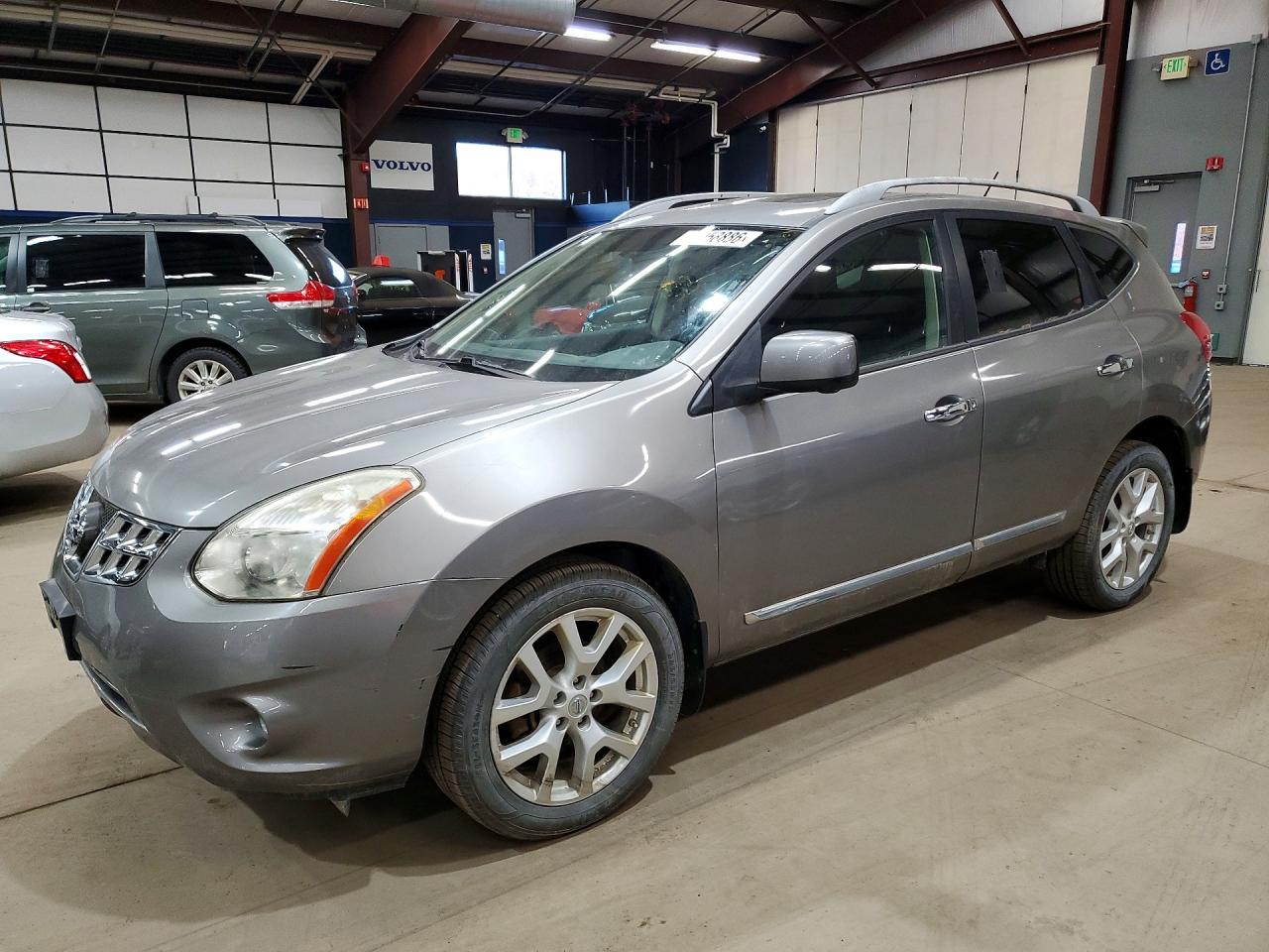 Salvage Nissan Rogue Image