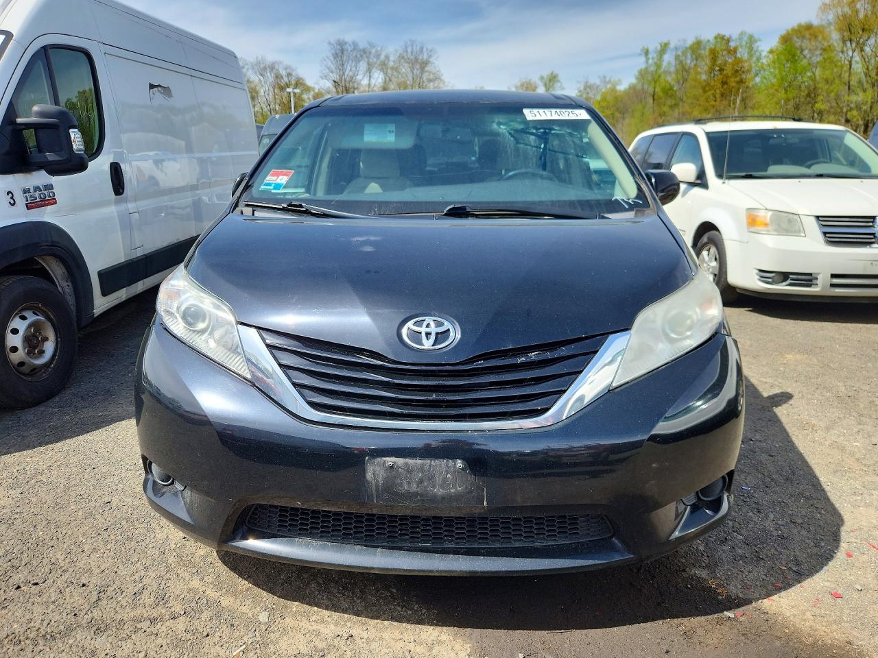 Toyota Sienna Le