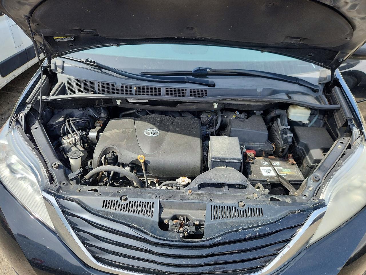 Toyota Sienna Le