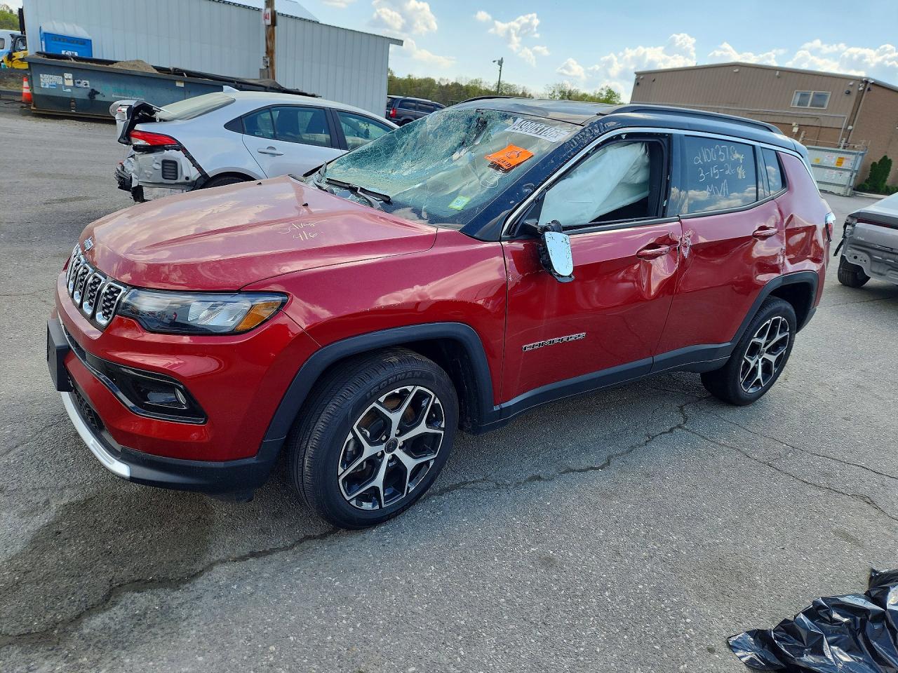 Salvage Jeep Compass Image