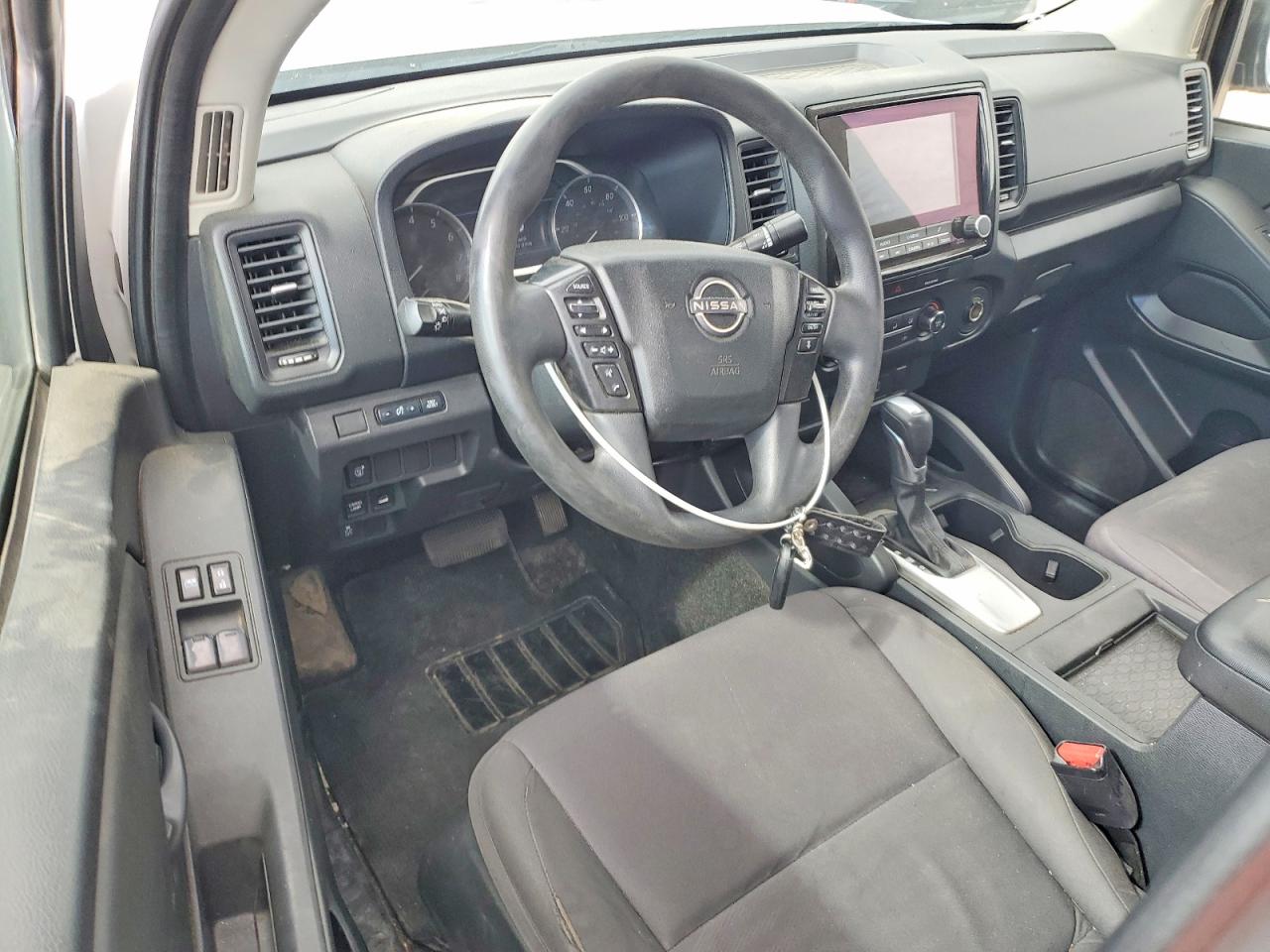 Nissan Frontier S