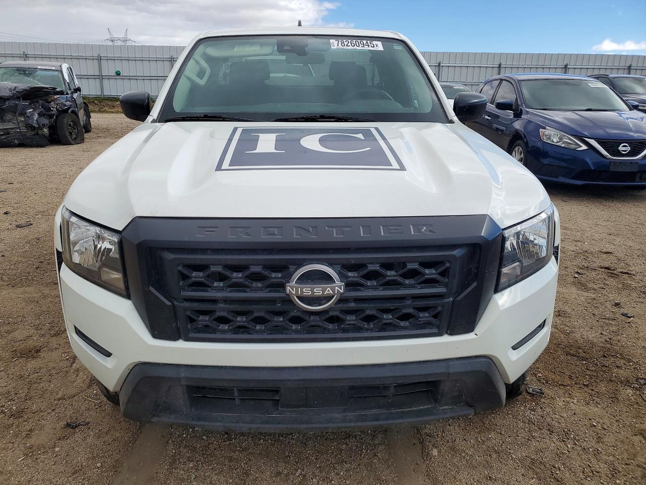 Nissan Frontier S
