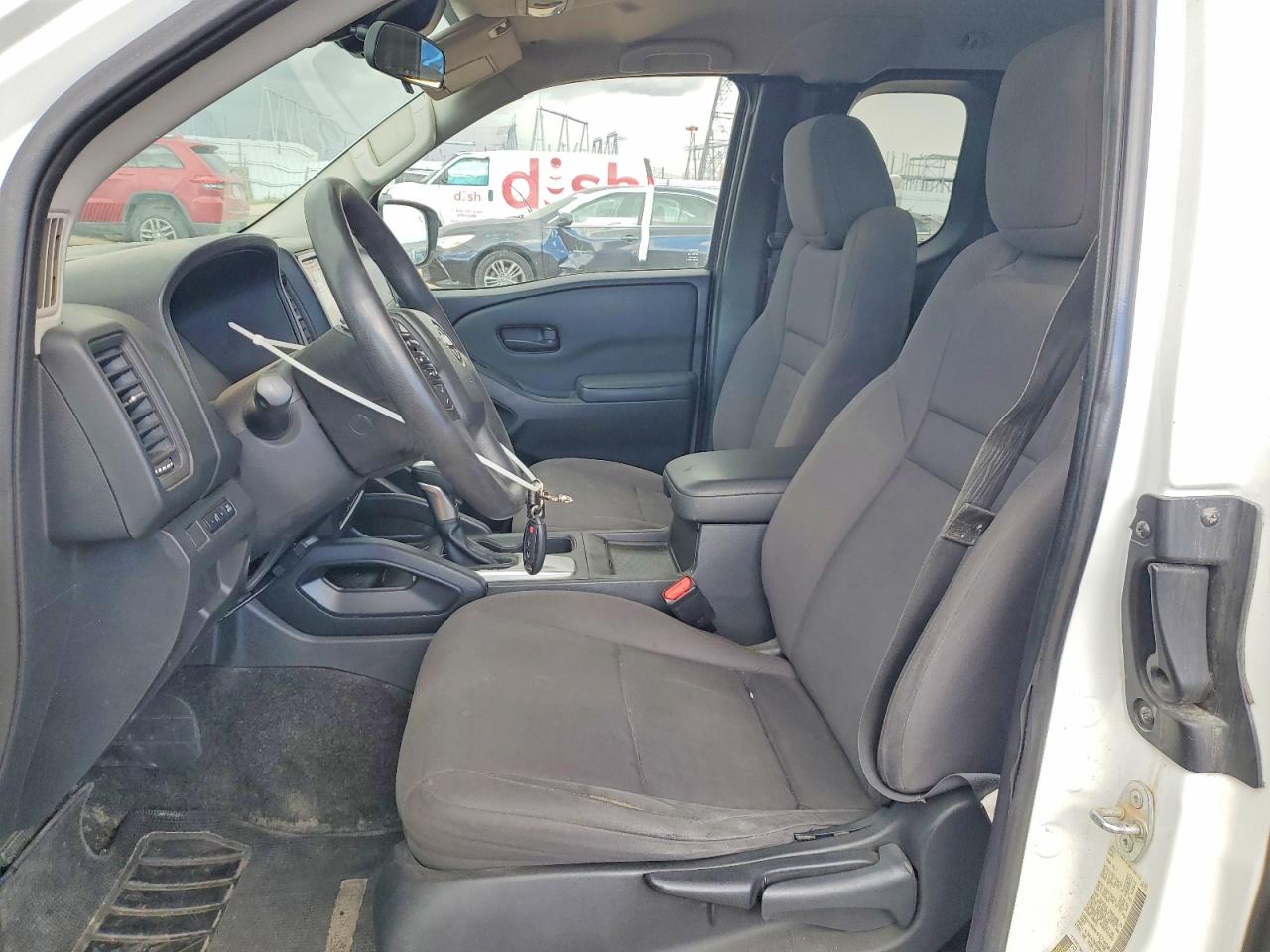 Nissan Frontier S