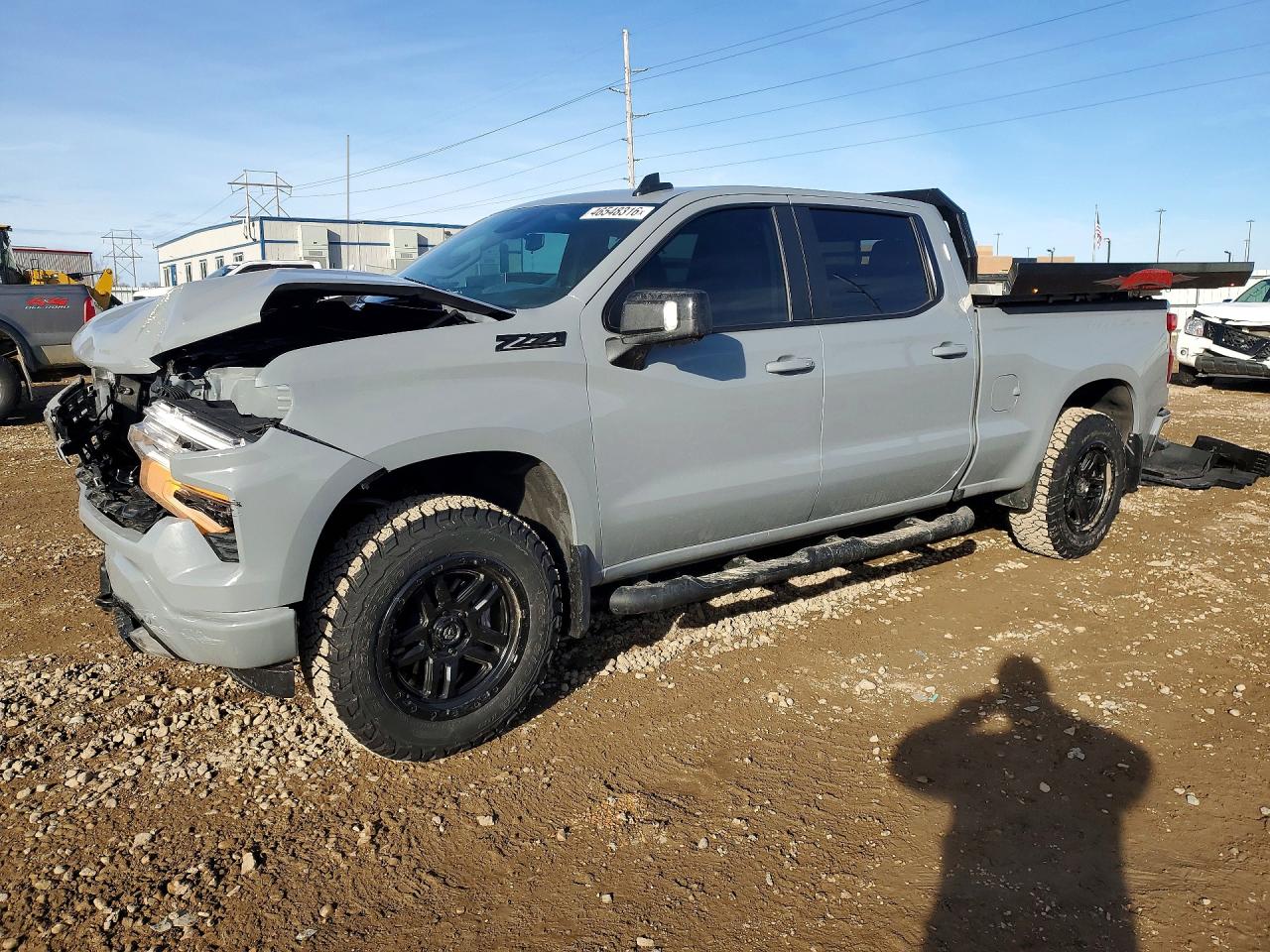 Salvage Chevrolet Silverado Image