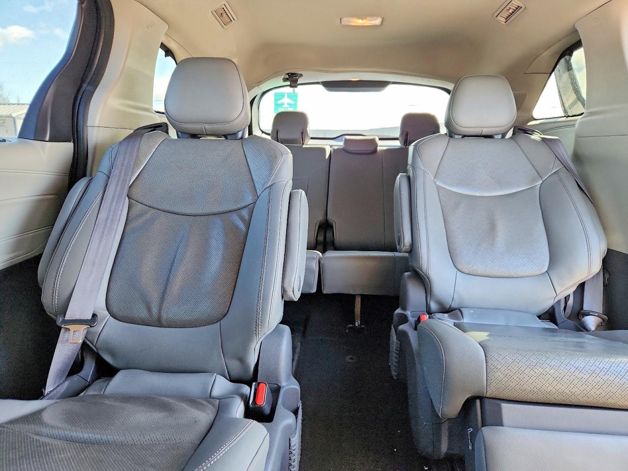 Toyota Sienna Limited 7-passenger