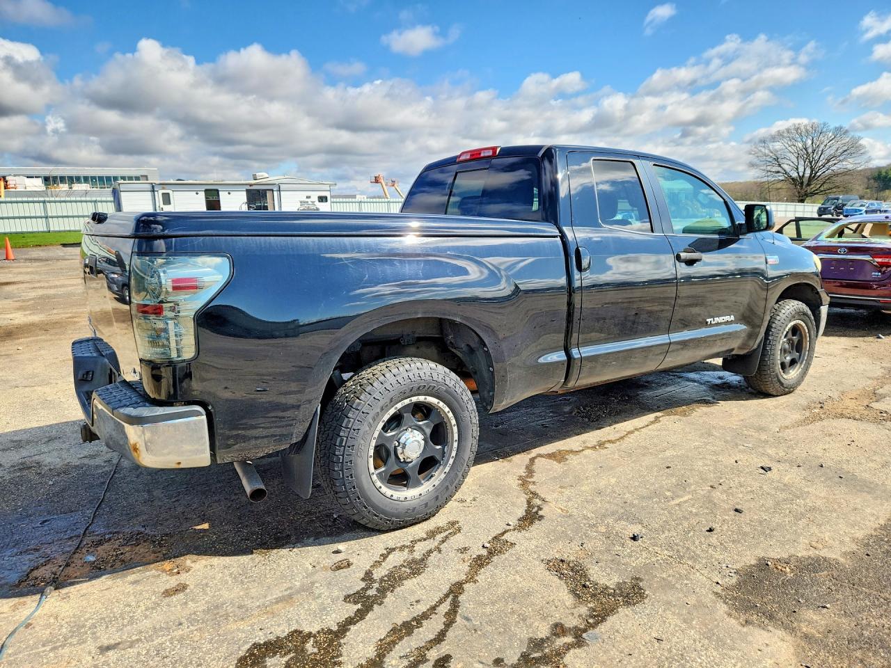 Toyota Tundra Double Cab Sr5