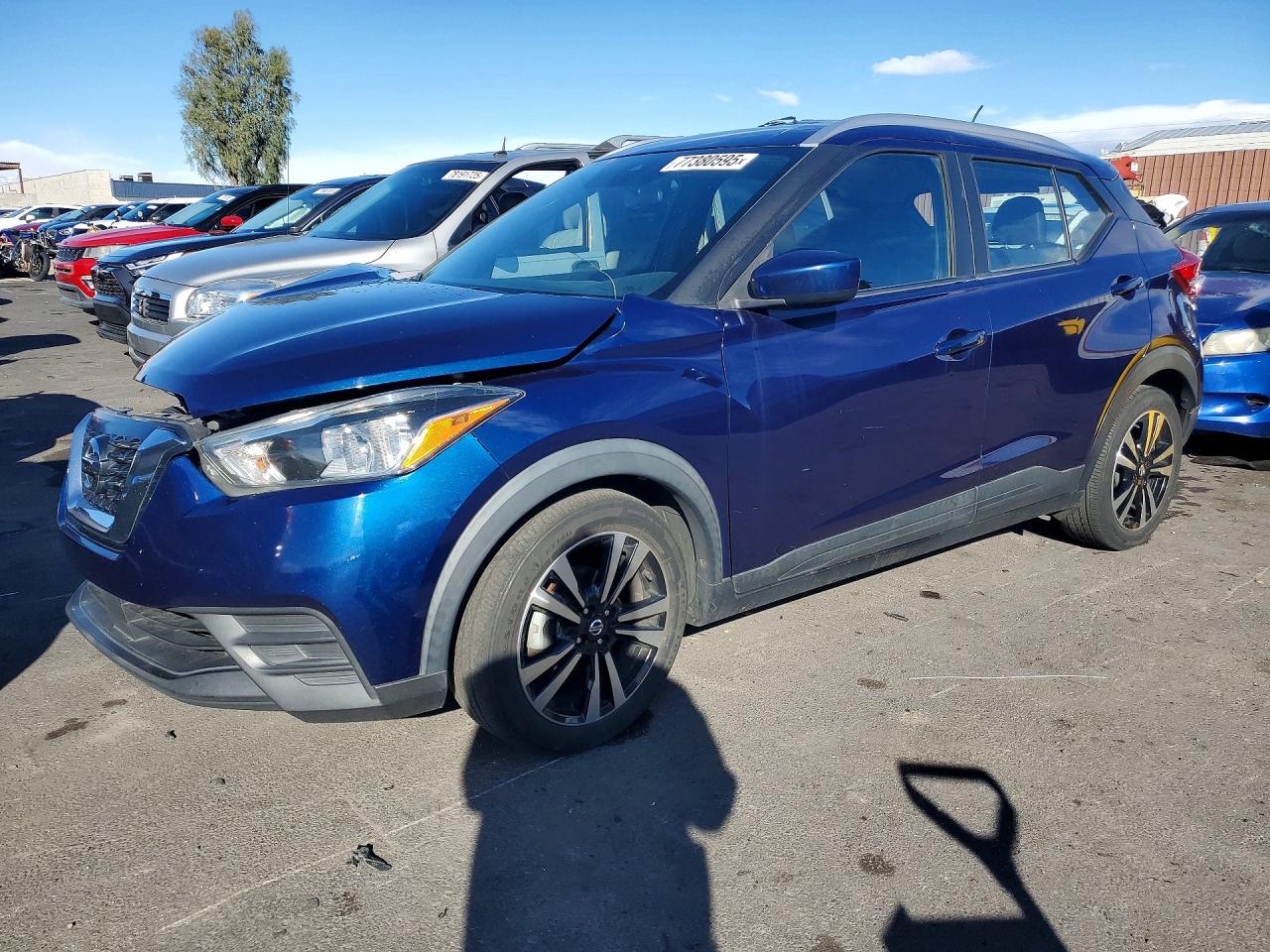 Salvage Nissan Kicks Image