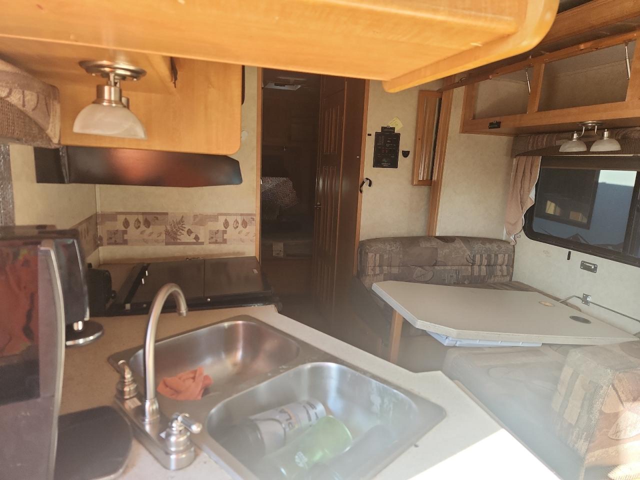 Forest River Econoline E450 Super Duty Cutaway Van