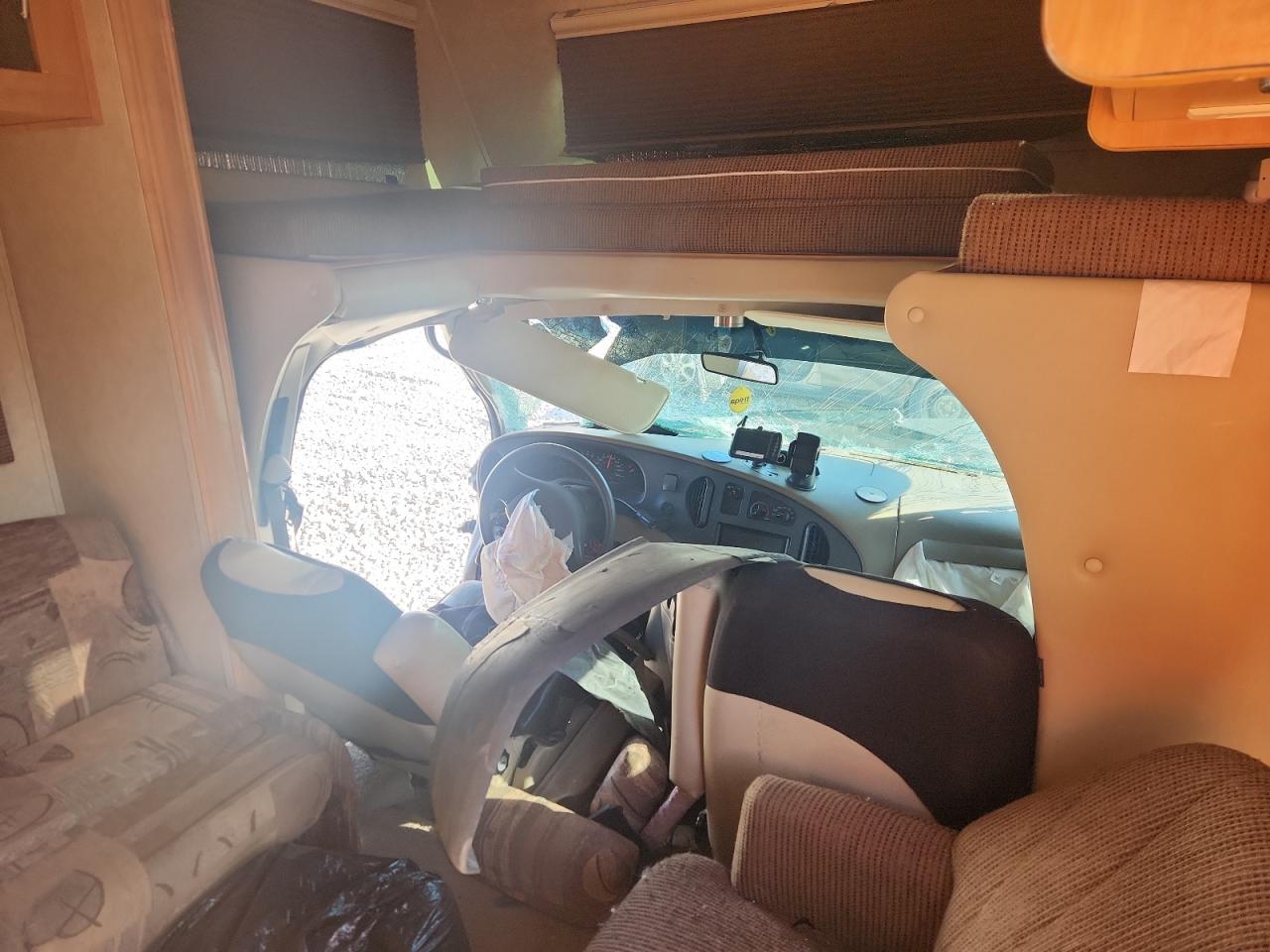 Forest River Econoline E450 Super Duty Cutaway Van