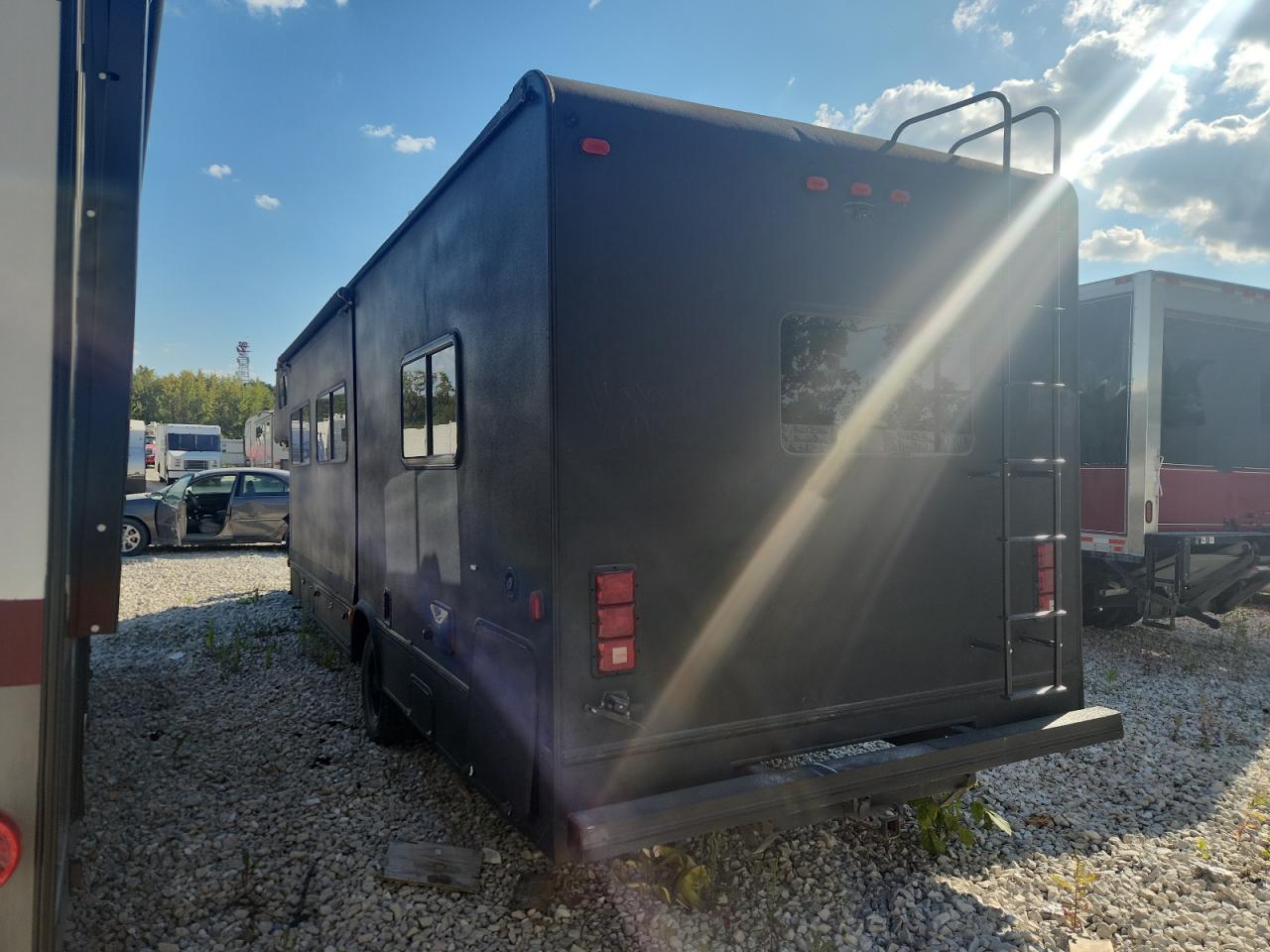 Forest River Econoline E450 Super Duty Cutaway Van