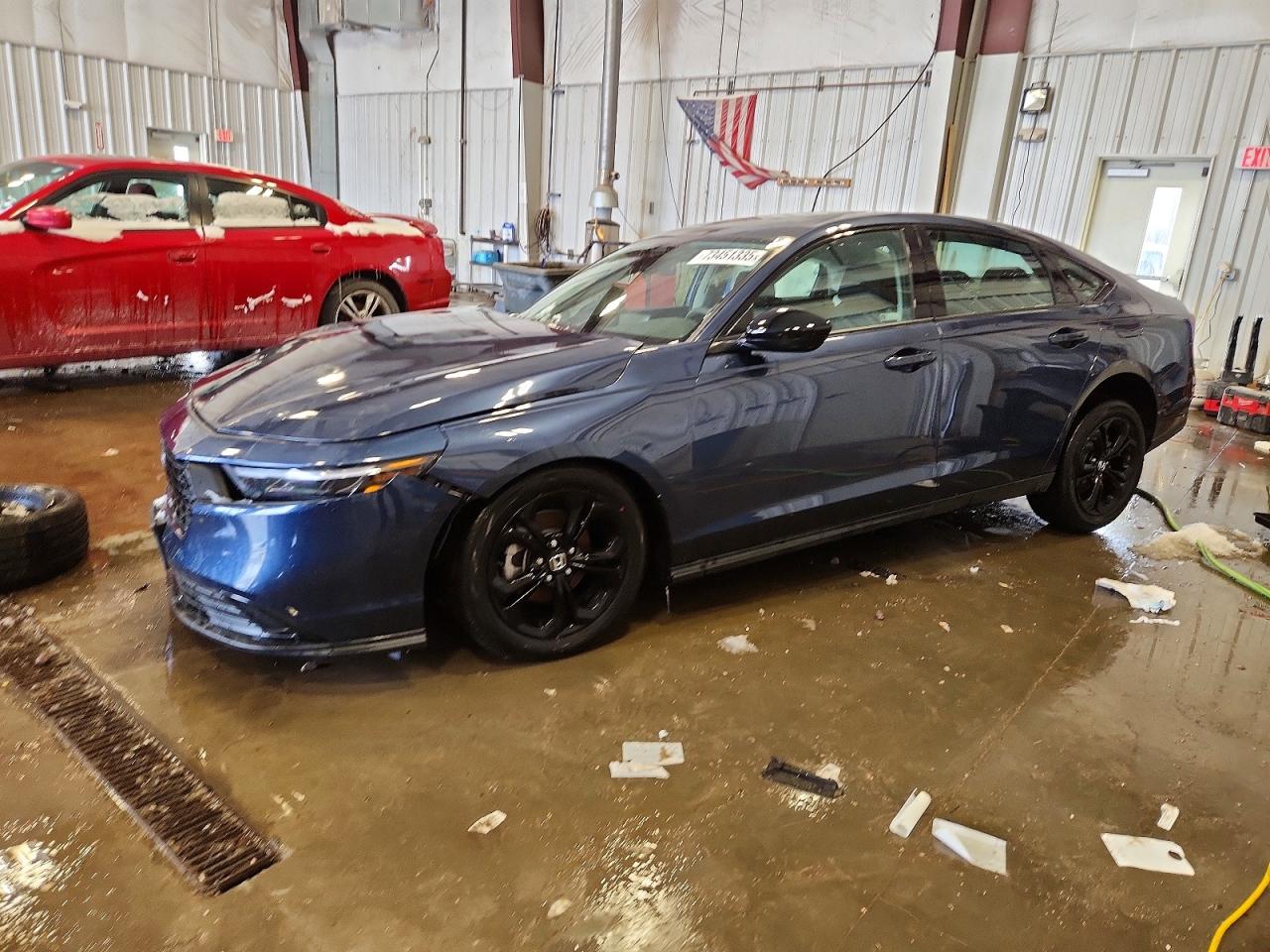 Salvage Honda Accord Image