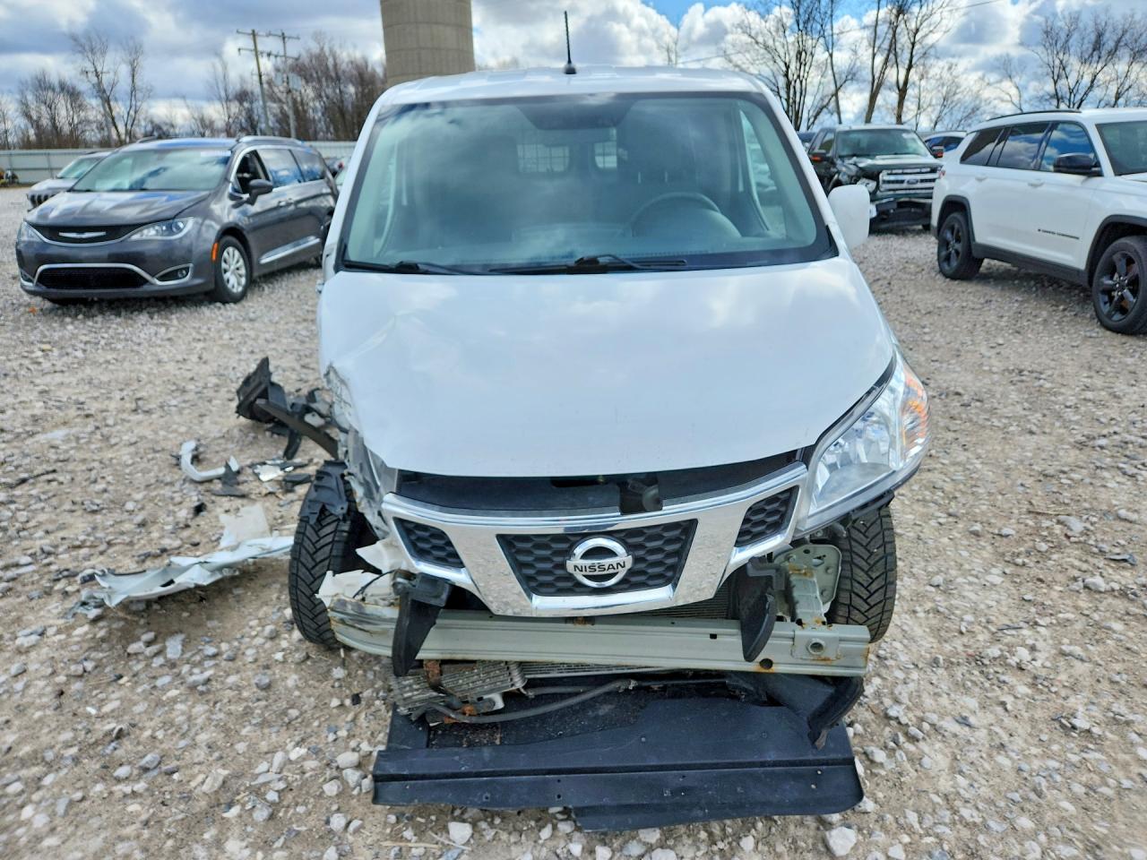 Nissan Nv Sv