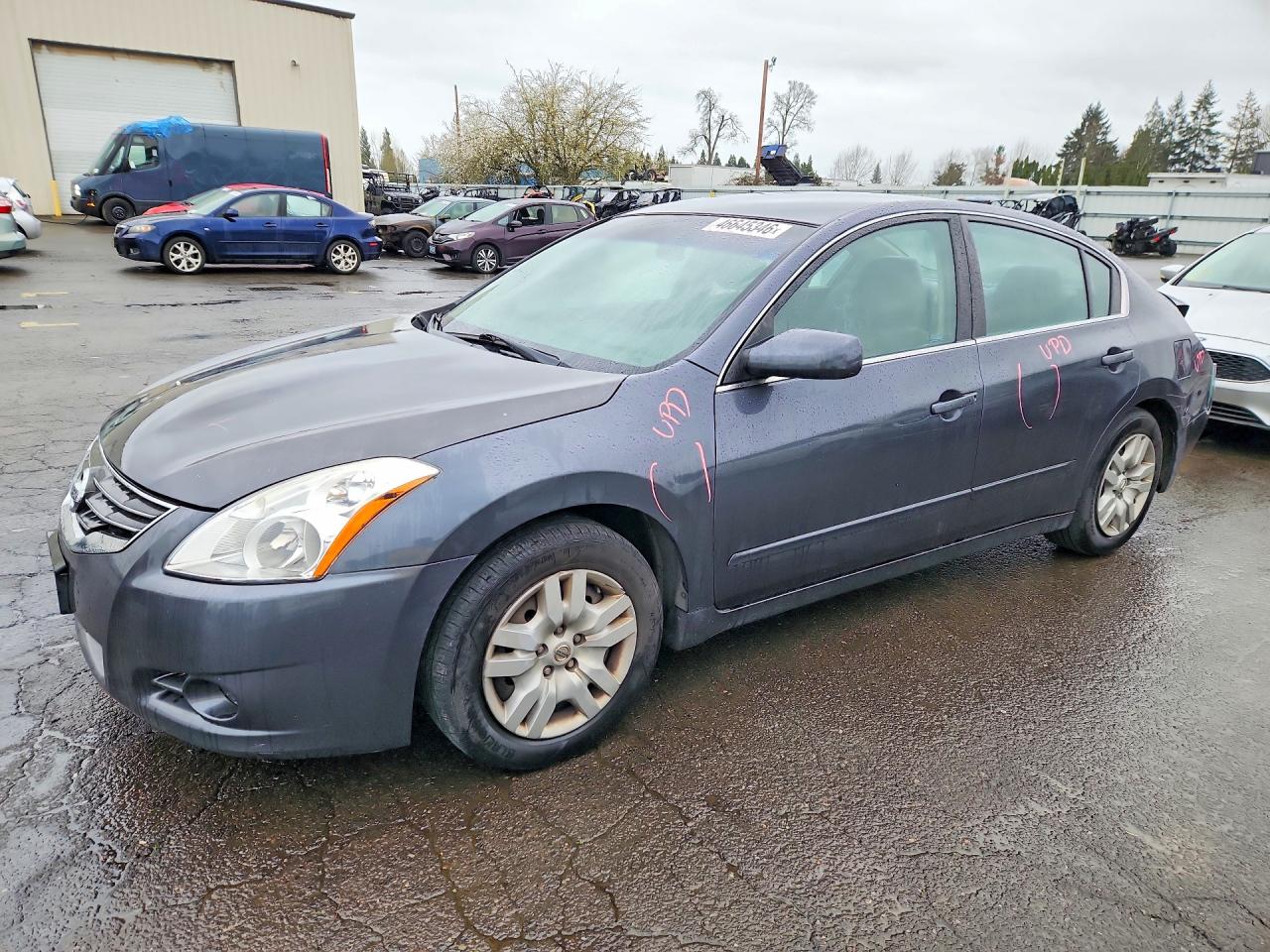 Salvage Nissan Altima Image