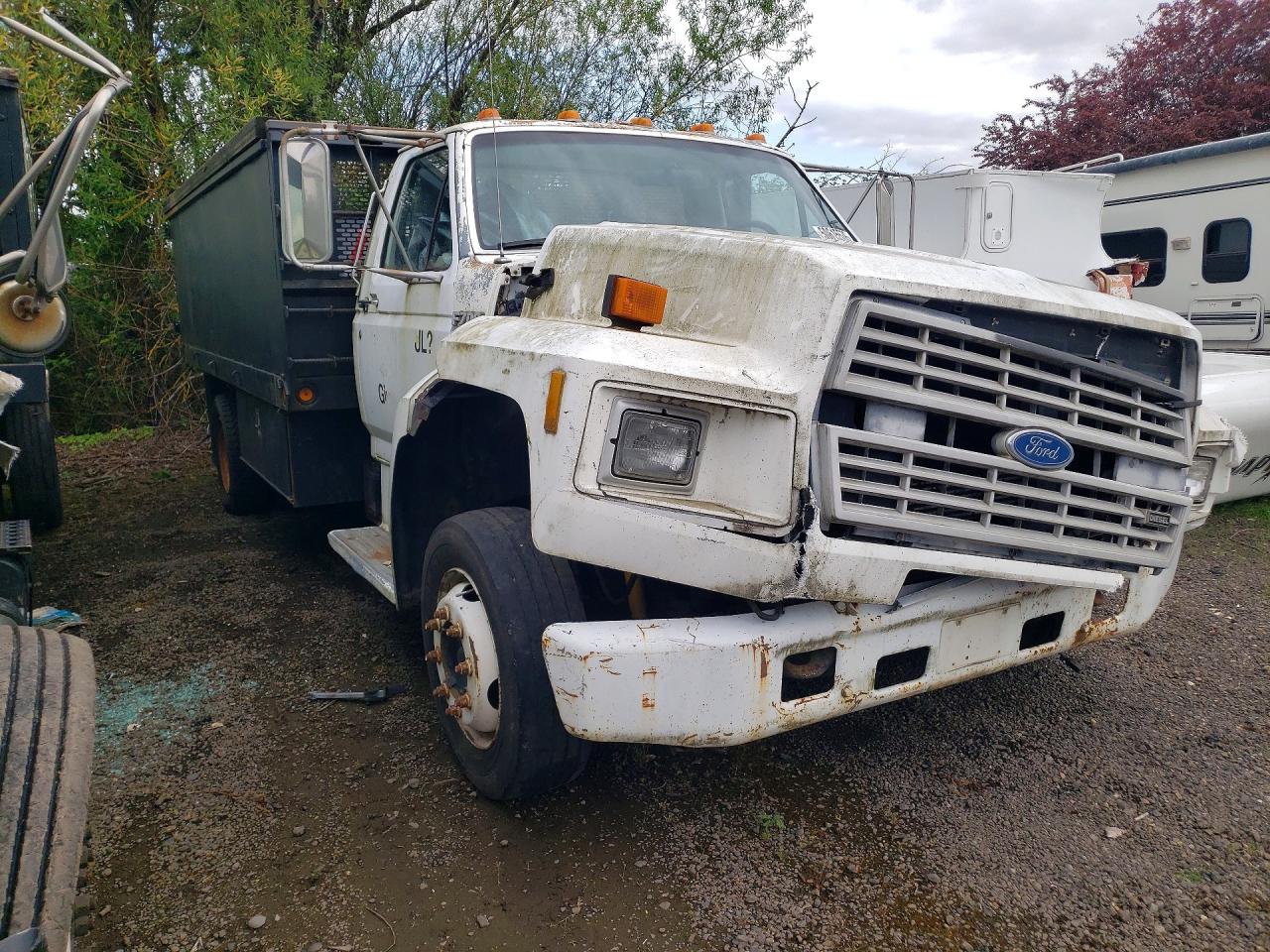 Ford F-700