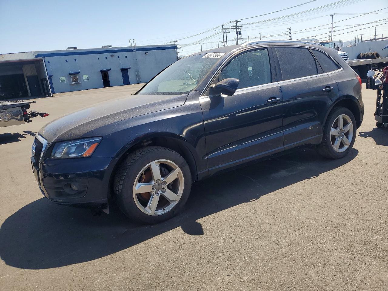 Salvage Audi Q5 Image