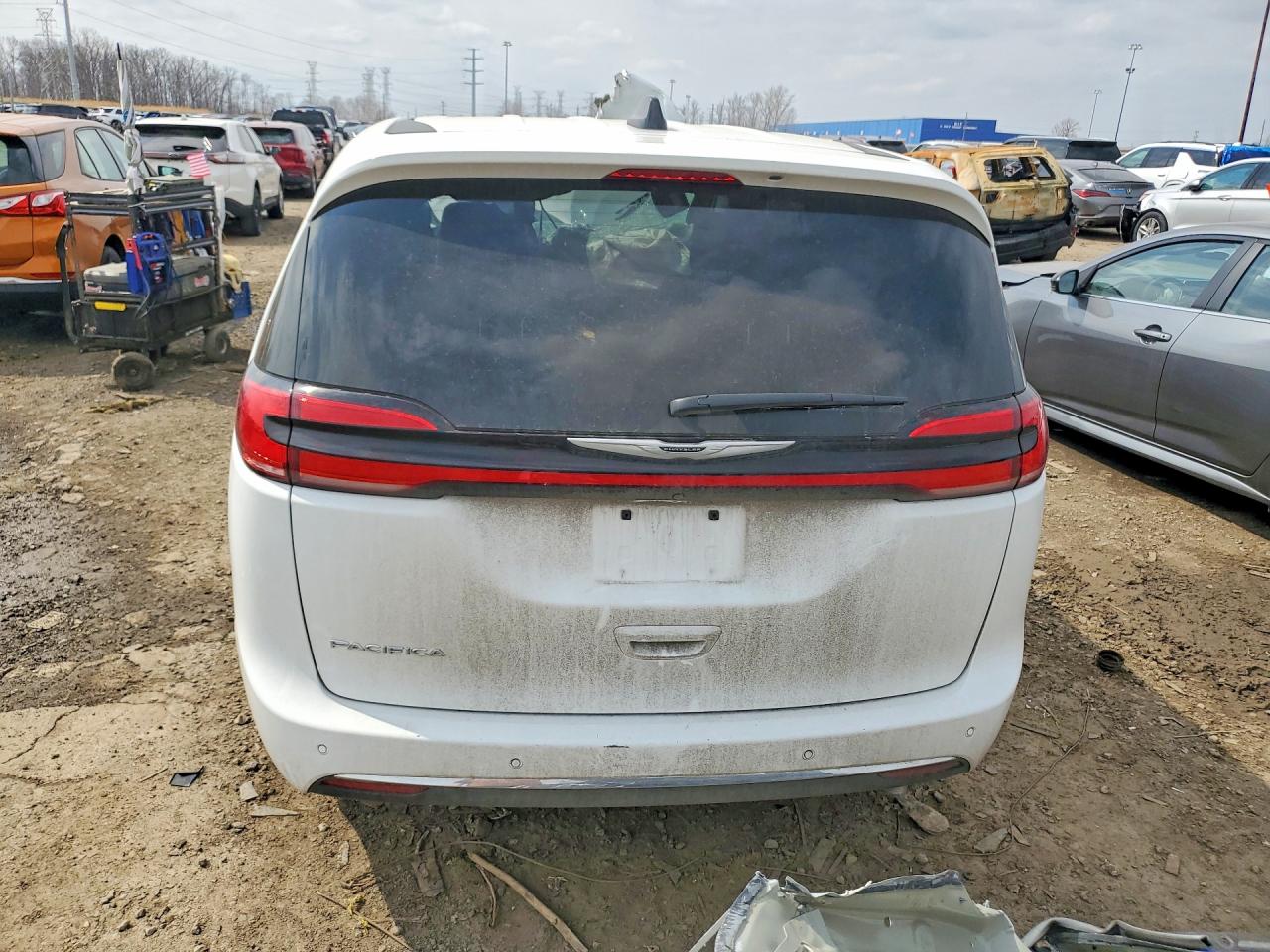 Chrysler Pacifica Select