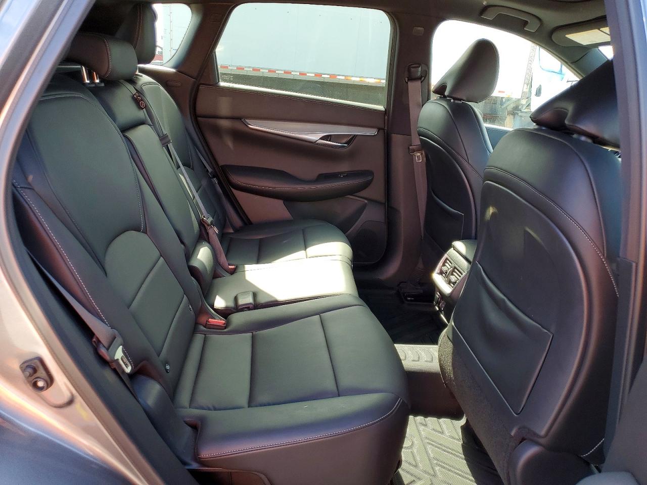 INFINITI Qx Luxe