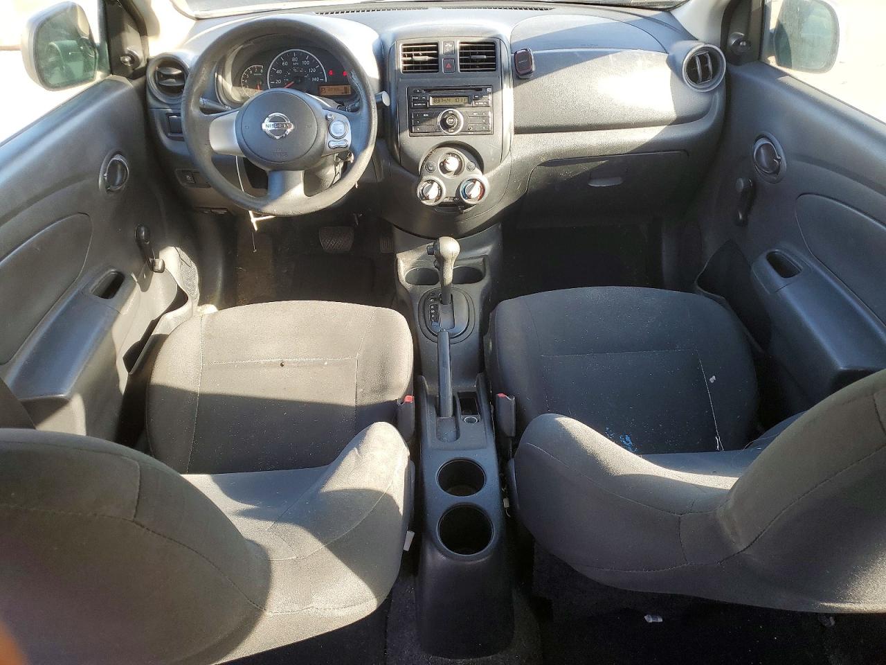 Nissan Versa 1.6 S Plus