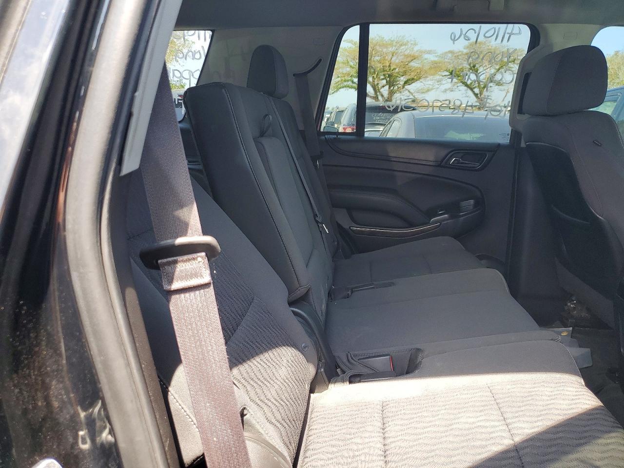 Chevrolet Tahoe C1500 Ls
