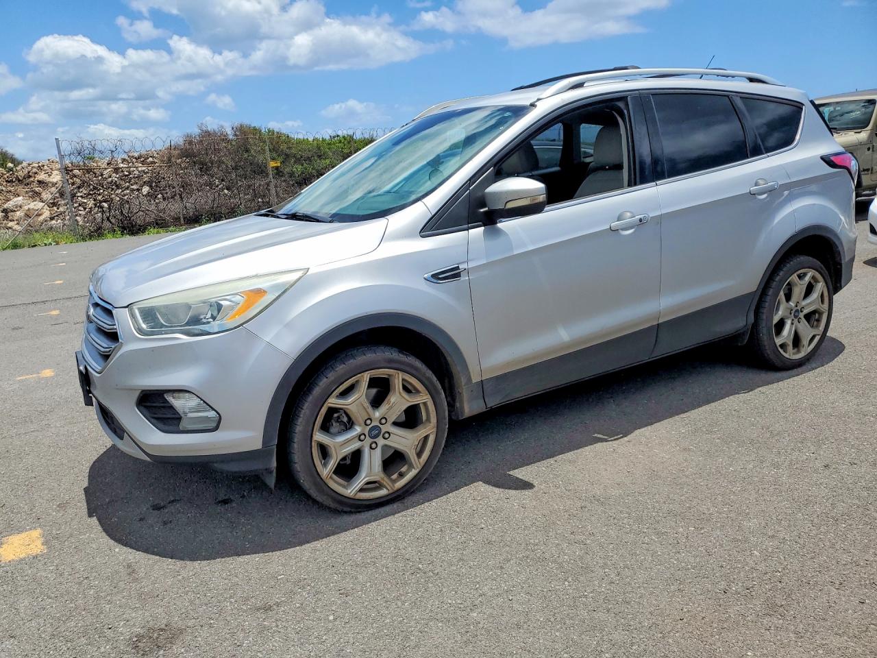 Salvage Ford Escape Image