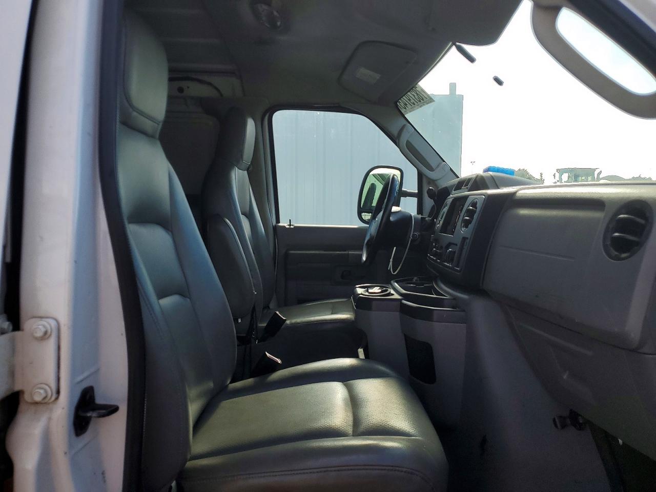 Ford E-250