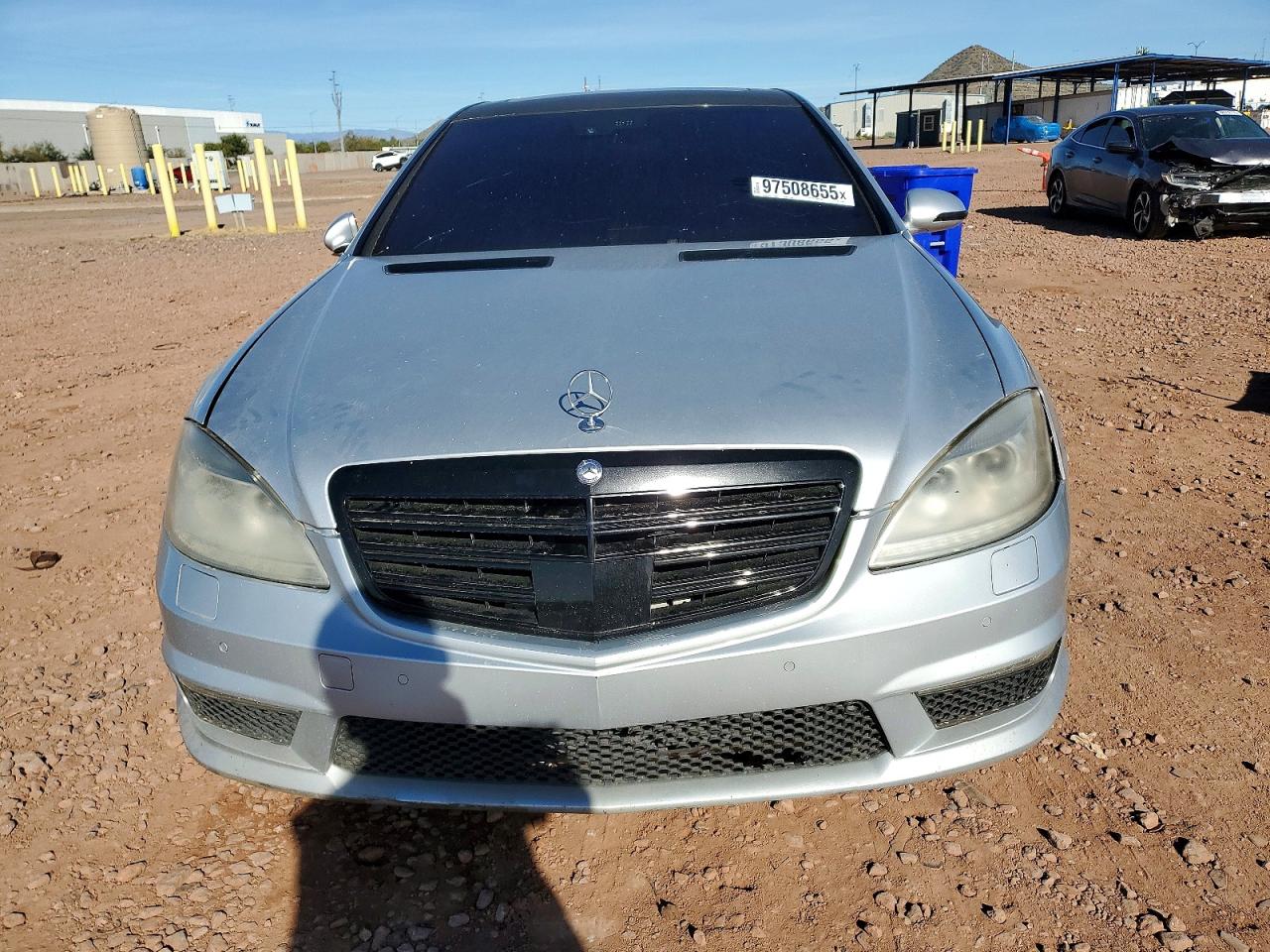 Mercedes-Benz S-Class 550