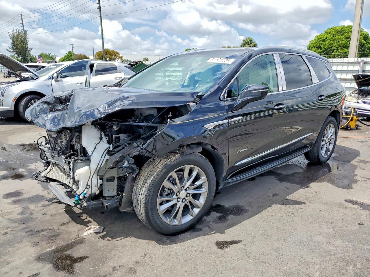 Salvage Buick Enclave Image