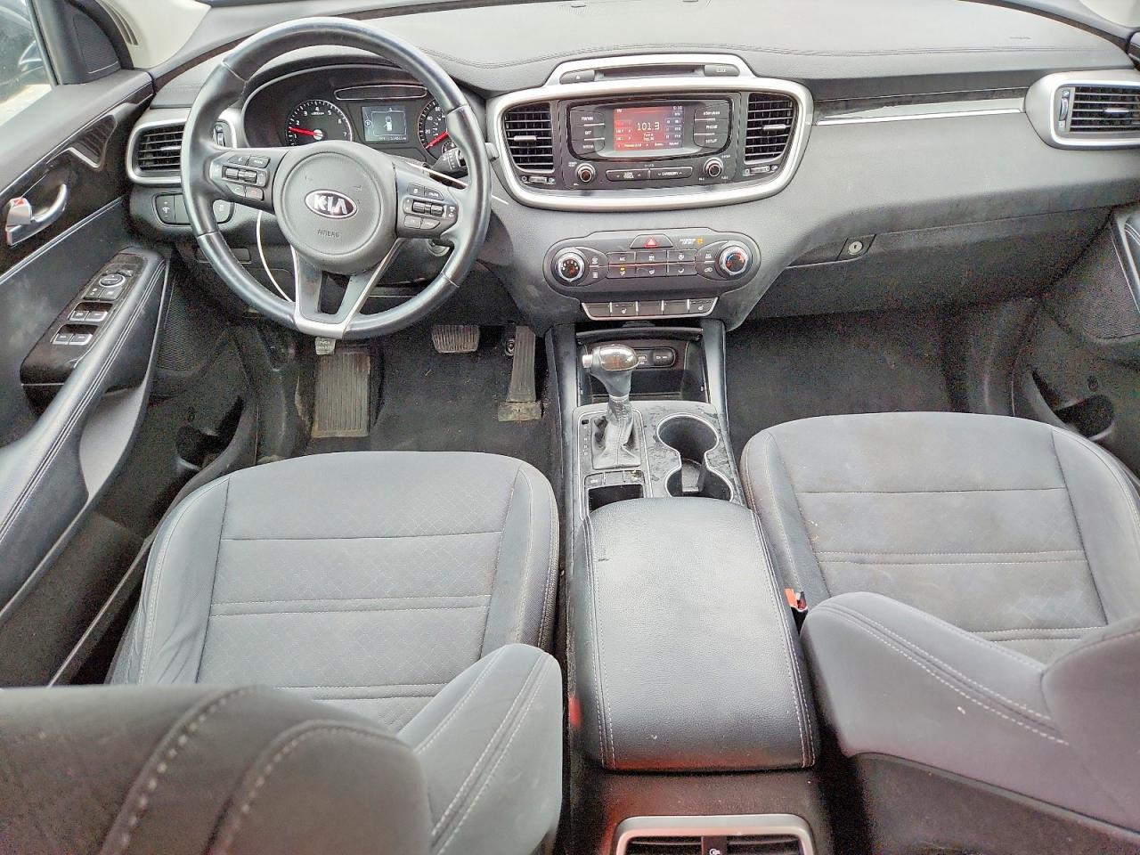 Kia Sorento Lx V6