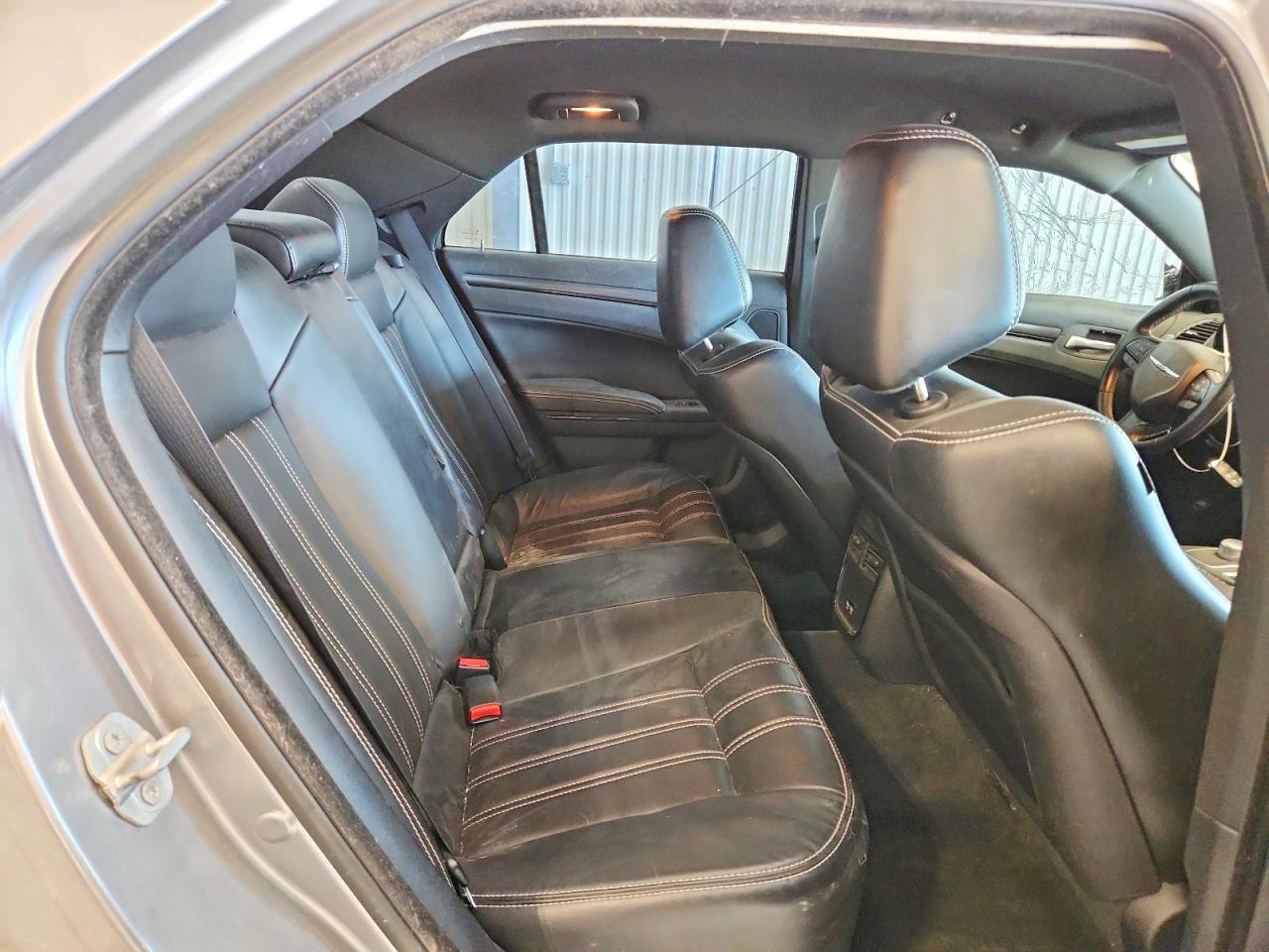 Chrysler 300 S