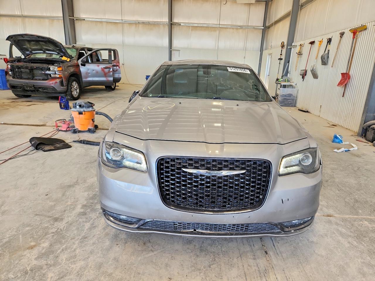 Chrysler 300 S