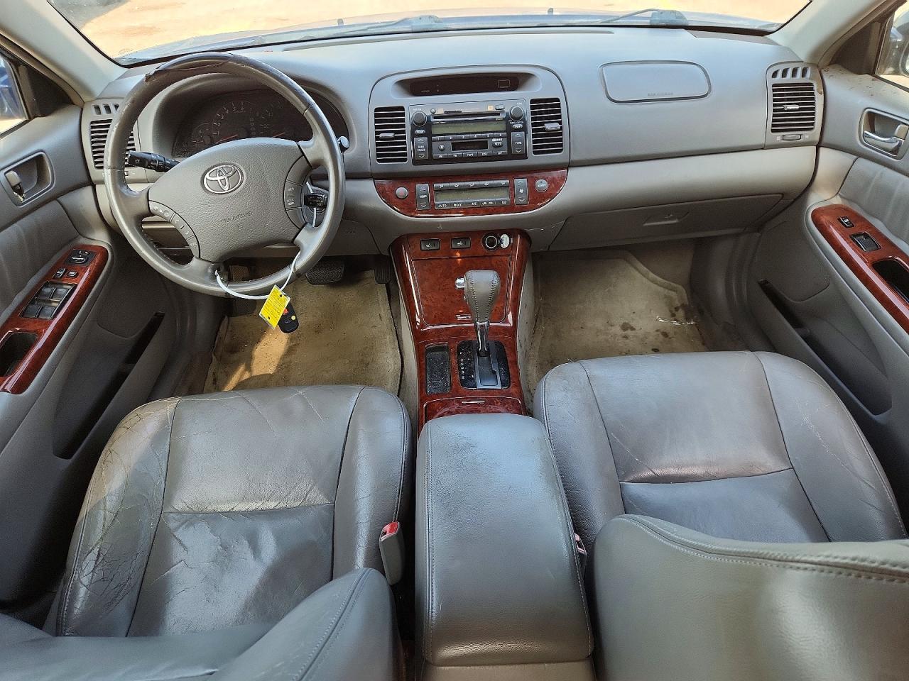 Toyota Camry Xle V6