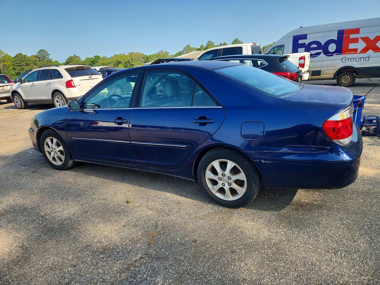 Toyota Camry Xle V6
