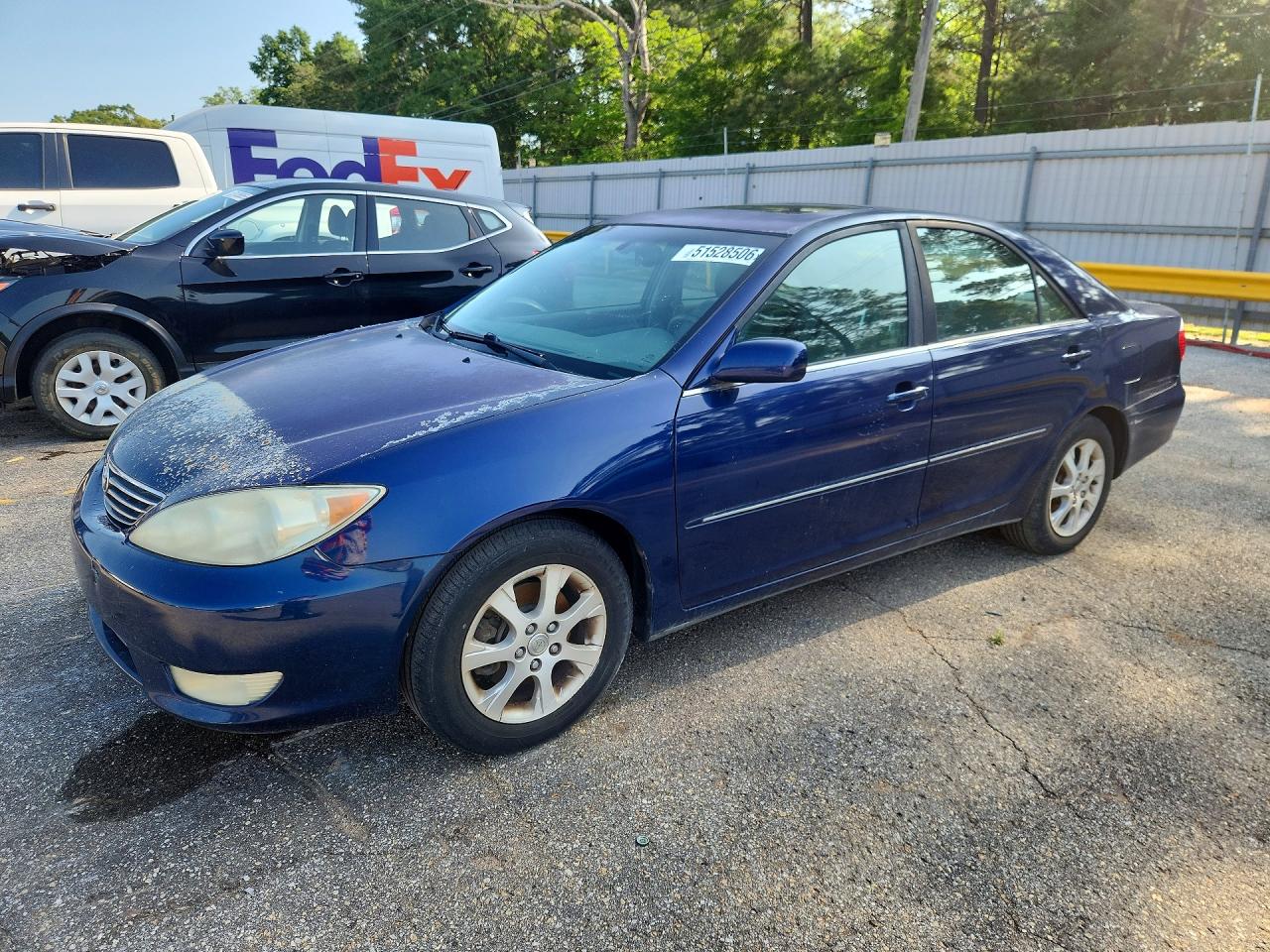 Salvage Toyota Camry Image
