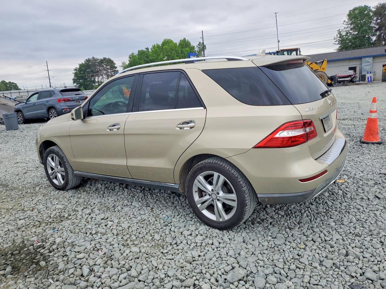 Mercedes-Benz M-Class 350 Bluetec