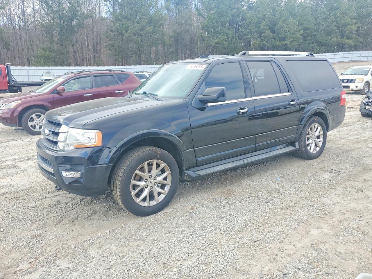 Salvage Ford Expedition Image
