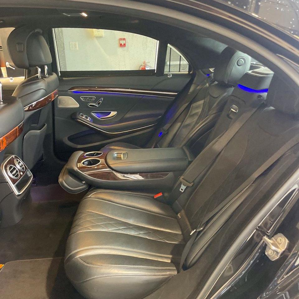 Mercedes-Benz S-Class 560 4matic
