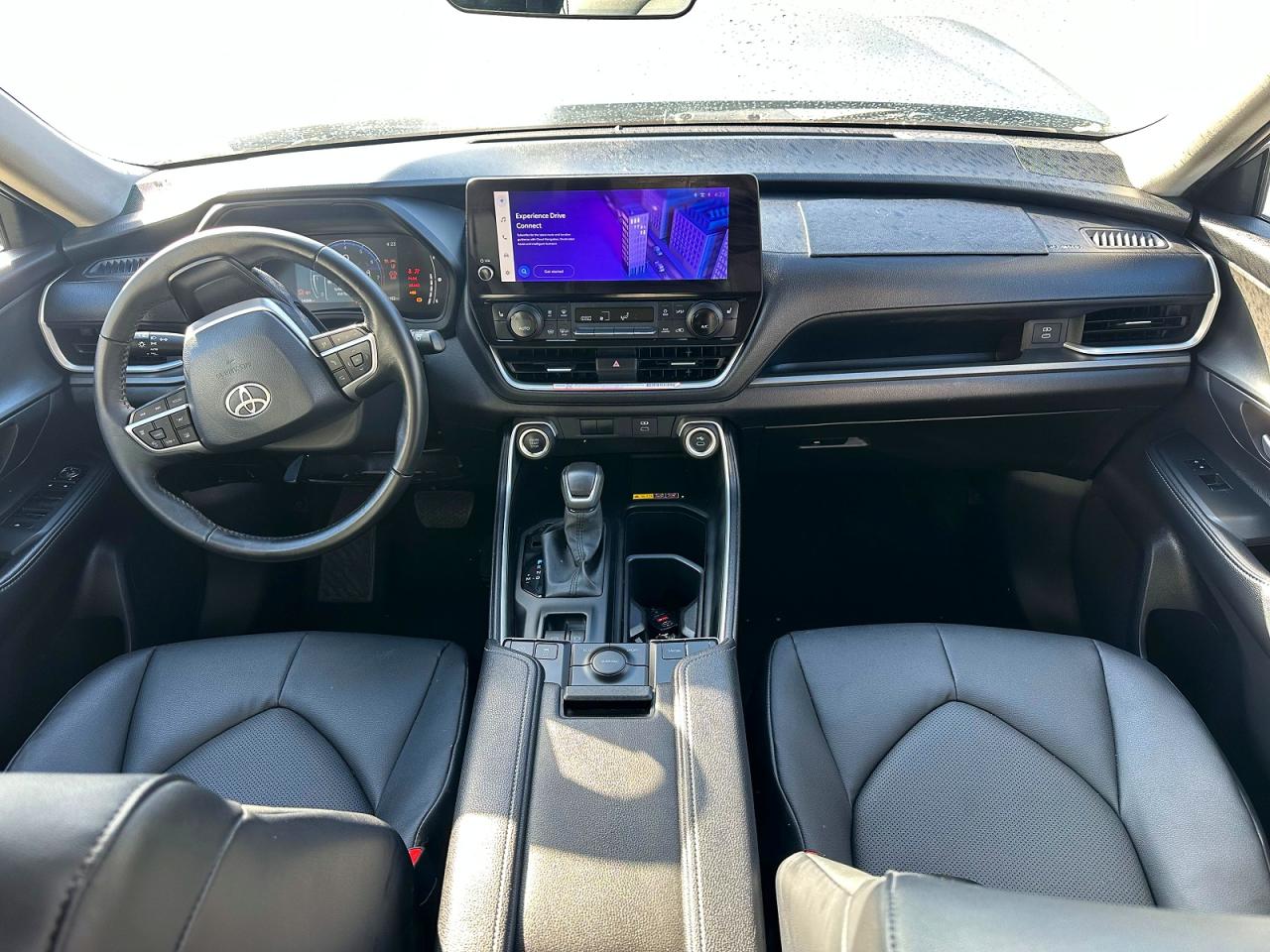 Toyota Grand High Xle