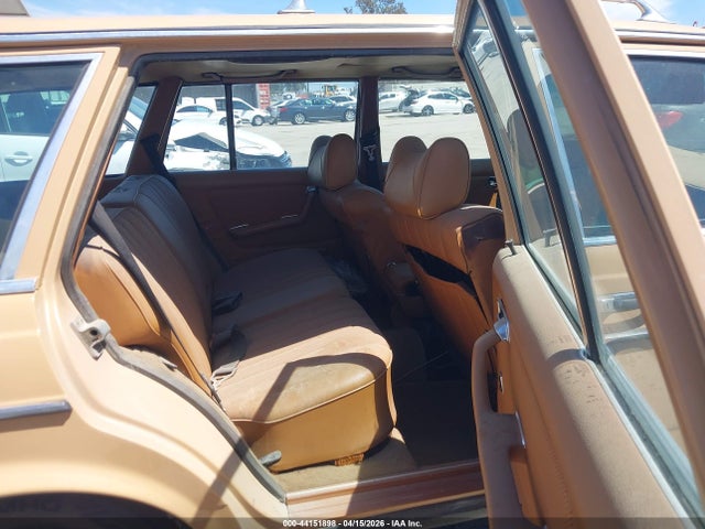 Mercedes-Benz 300