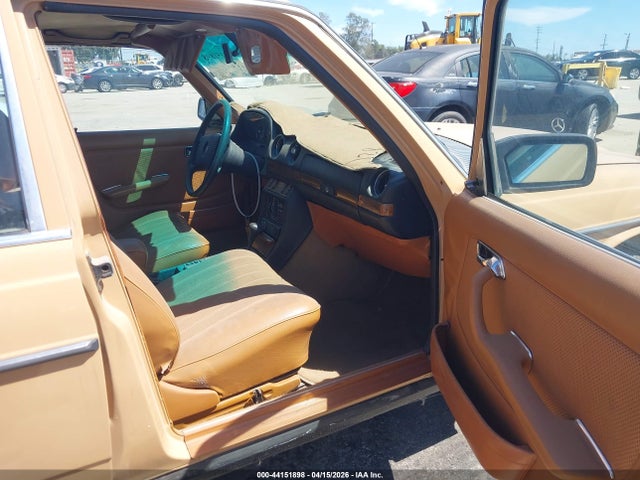 Mercedes-Benz 300