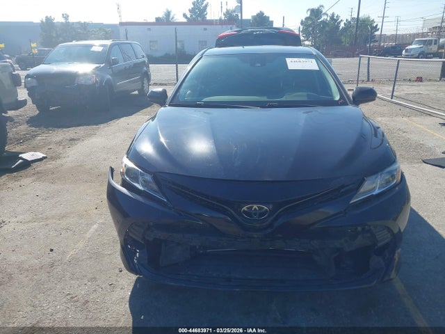 Toyota Camry Le