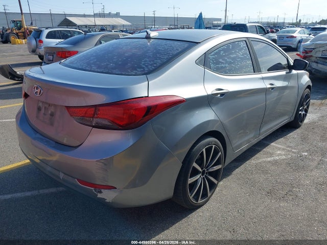 Hyundai ELANTRA Se