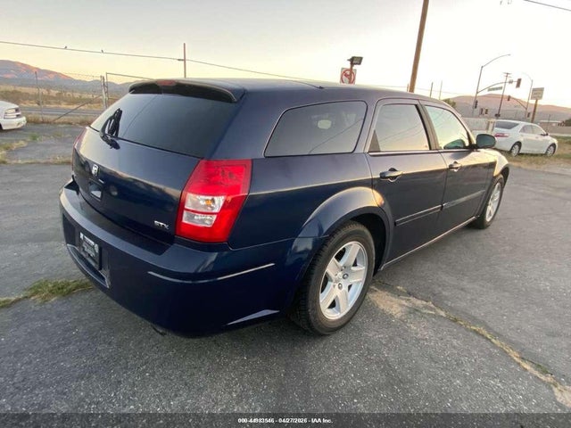 Dodge Magnum Se
