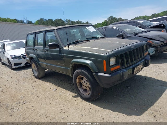 Salvage Jeep Cherokee Image