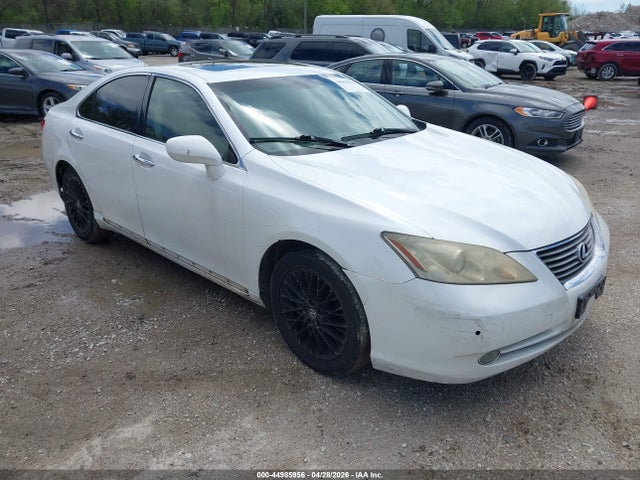 Salvage Lexus Es Image