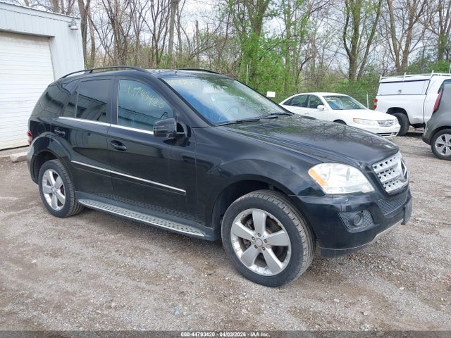 Salvage Mercedes-Benz M-Class Image