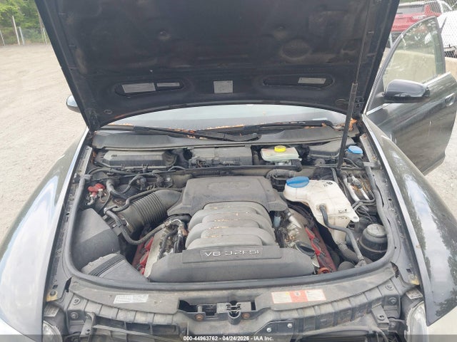 Audi A6 3.2